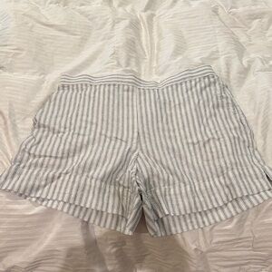 Banana Republic Gray Striped Women's Shorts
